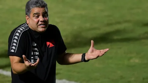Para o treinador, ainda é possível reverter o placar (Foto: Thiago Ribeiro/AGIF)