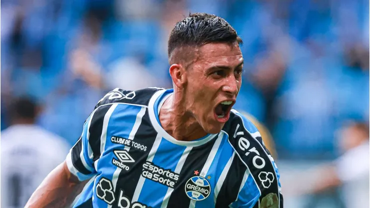 Pavón em ação pelo Imortal. Foto: Maxi Franzoi/AGIF