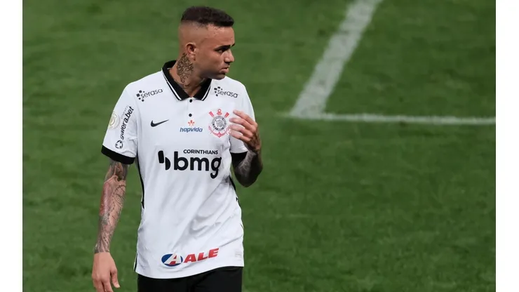 Camisa 7 deve ser titular na partida diante do Peñarol (Foto: Marcello Zambrana/AGIF)