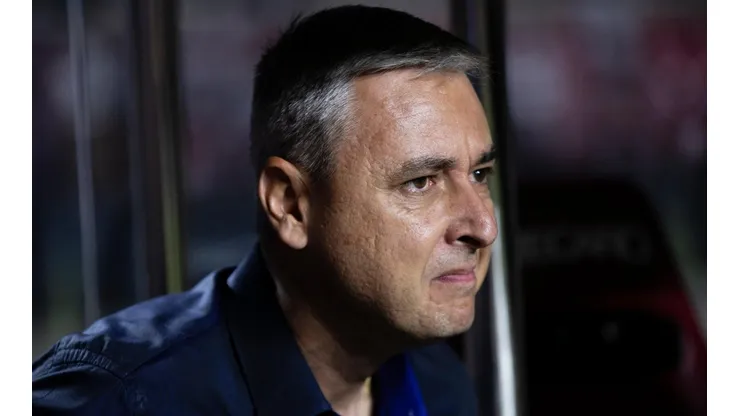 Treinador não terá uma de seus opções no ataque - Foto: Daniel Vorley/AGIF.