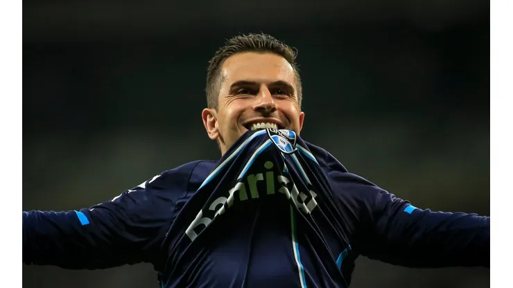 Nova situação de Grohe chama atenção da torcida do Grêmio - Foto: Thomas Santos/AGIF