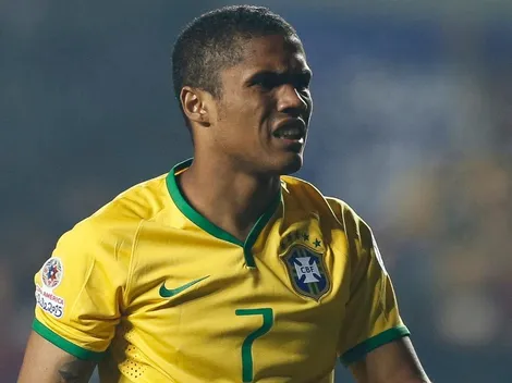 Grêmio desiste de Douglas Costa após proposta recusada pelo atacante