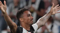 Lateral defendeu "mudanças no futebol" (Foto: Getty Images)