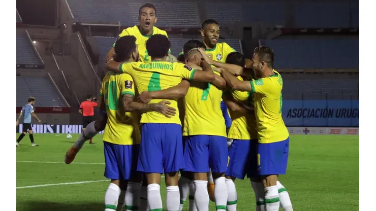Jogadores da seleção brasileira comemoram gol pelas Eliminatórias (Foto: Getty Images)