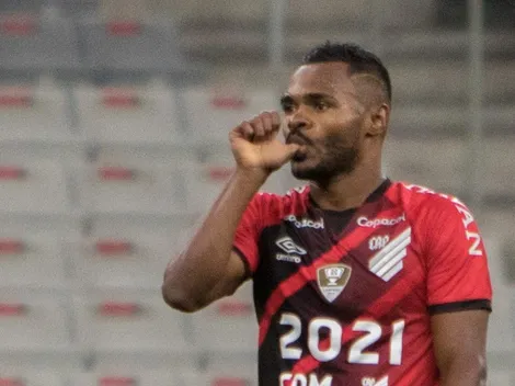 Exigências por Nikão chegam no Grêmio e dirigente expõe negócio