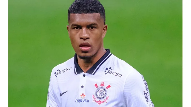 Atacante não deve figurar entre os 11 iniciais - Foto: Marcello Zambrana/AGIF.