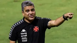 Treinador é um dos responsáveis pelo sucesso do jogador - Foto: Thiago Ribeiro/AGIF.