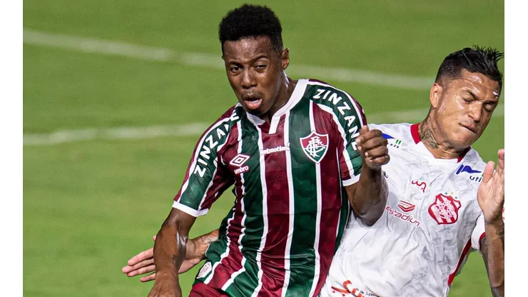 Wellington vem atuando pelo rival - Foto: Jorge Rodrigues/AGIF.