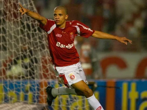 Taison 'bagunça' cabeça de Ramírez e pode mudar escalação