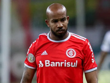 Chegada de Taison causa "dança das cadeiras" e dupla pode virar reserva no Inter