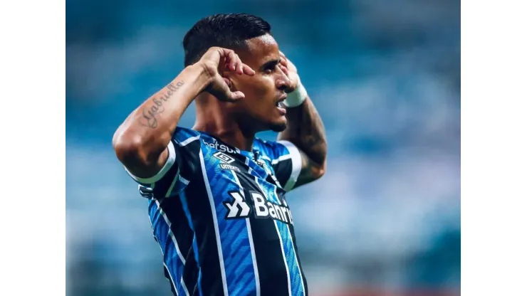 LUCAS UEBEL/GRÊMIO FBPA