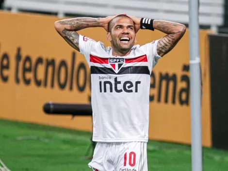 Daniel Alves desabafa e manda recado para torcida do São Paulo
