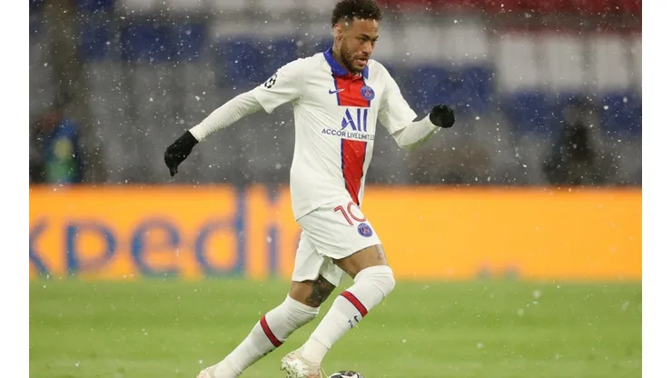 Neymar tem um dos salários mais altos do mundo do esporte