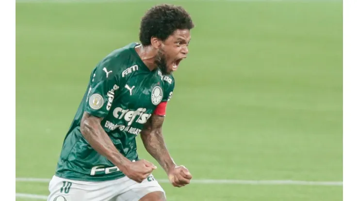 Luiz Adriano deve estar à disposição diante do Flamengo (Foto: Marcello Zambrana/AGIF)