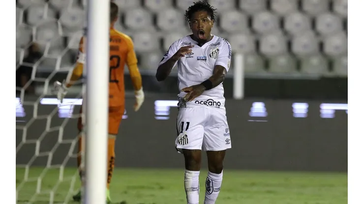Marinho em campo pelo Santos. (Foto: Amanda Perobelli - Pool/ Getty Images)