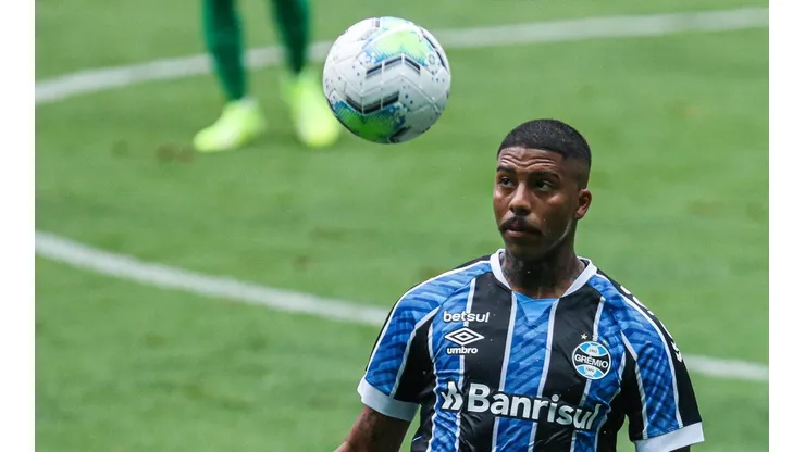 Meia foi sondado por alguns clubes - Foto: Fernando Alves/AGIF.
