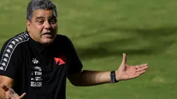 Treinador foi comunicado sobre a situação - Foto: Thiago Ribeiro/AGIF.