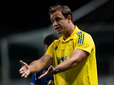 Felipe Conceição é 'contrariado' e vê reservas resolverem no Cruzeiro;
