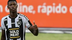 Atacante é desejado pelo Furacão - Foto: Thiago Ribeiro/AGIF.