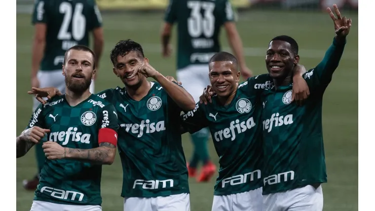 Saiba quando o Palmeiras pode ganhar se conquistar a Recopa e a Supercopa do Brasil. (Foto: AGIF)