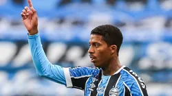 Jean Pyerre está perto de ser negociado - Foto: Pedro H. Tesch/AGIF.