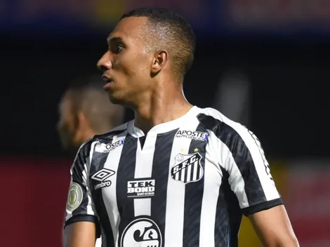 Lucas Braga 'rouba' vaga de xodó do Santos