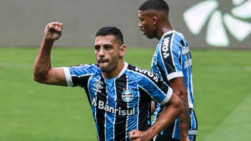 Atacante falou sobre o estilo de jogo do companheiro - Foto: Fernando Alves/AGIF.