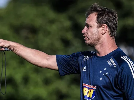 Felipe Conceição aponta os motivos pelos quais o ataque do Cruzeiro não vem rendendo