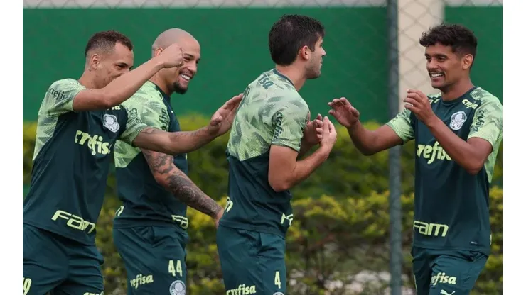 Palmeiras faz treino com elenco completo e volta de Abel Ferreira no comando