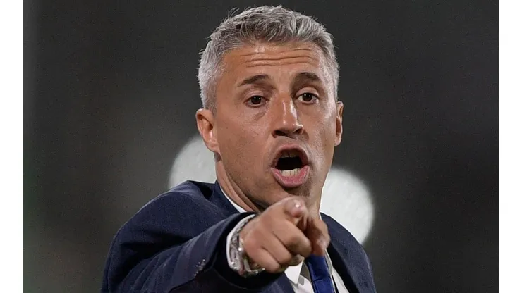 Crespo não terá seu melhor jogador diante do Corinthians.