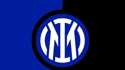 Vaza suposta camisa da Inter de Milão já com o novo logo; veja as fotos. (Foto: Reprodução)