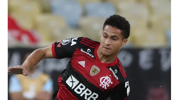 Volante é torcedor fanático do Flamengo (Foto: Getty Images)