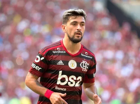 Arrascaeta elogia estreia do time titular do Flamengo