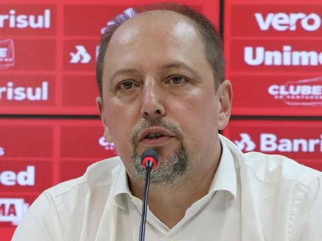 Barcellos age na surdina para fechar com volante da LDU, do Equador