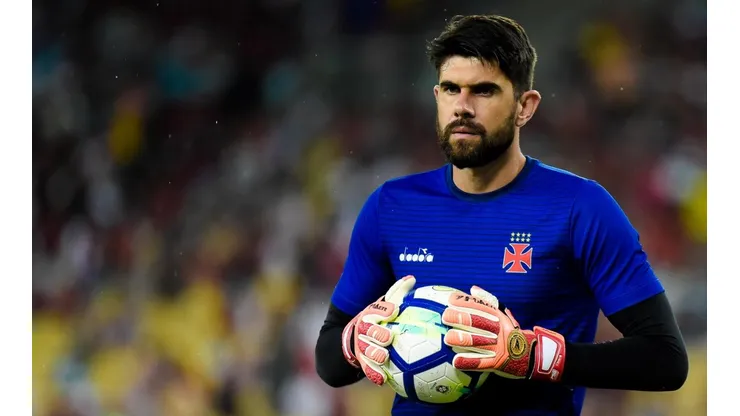 Goleiro foi emprestado ao clube de Goiânia - Foto: Thiago Ribeiro/AGIF.
