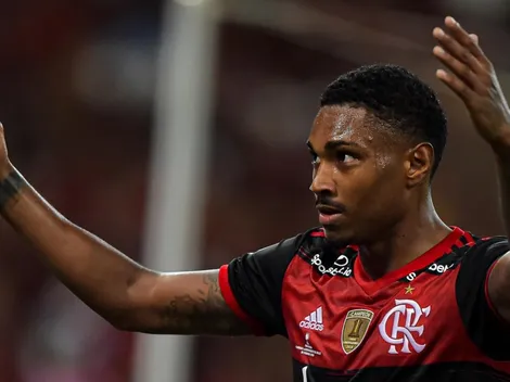 Vitinho e Michael viram "moeda de troca" e torcida do Flamengo pede meia do Grêmio