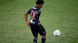 Talles Magno desfalcará Vasco por dois meses após lesão no menisco