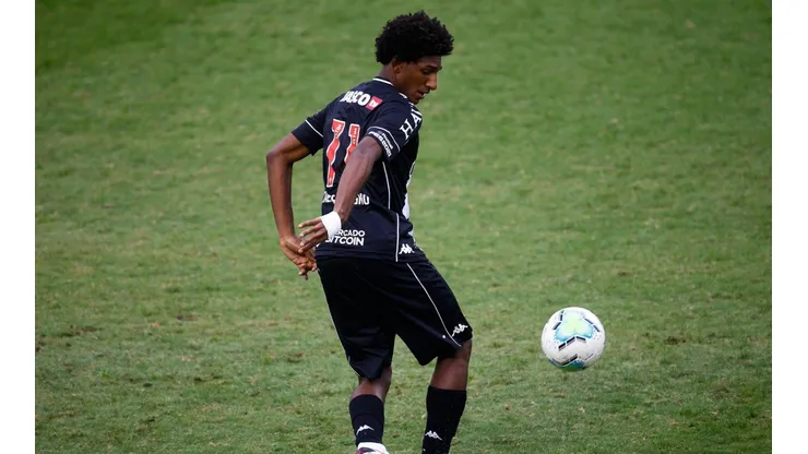 Talles Magno desfalcará Vasco por dois meses após lesão no menisco