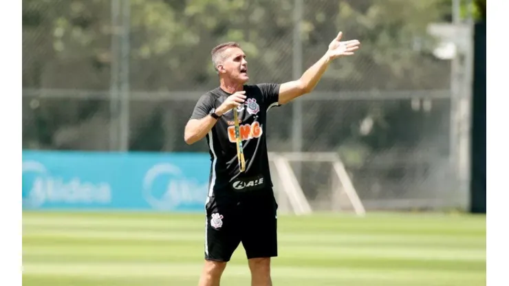Mancini dá o recado sobre contratações no Corinthians: "Tem que vestir a camisa, jogar e não sair"