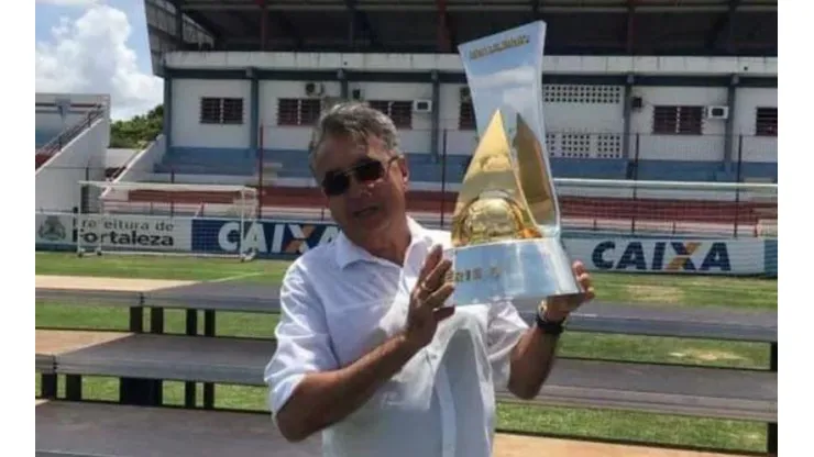 Fortaleza: Dirigente recomenda torcedor "desarmar espírito" para apoiar Enderson Moreira
