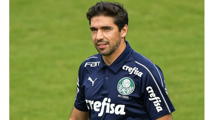 Treinador foi muito elogiado pelo zagueiro - Foto: Thiago Ribeiro/AGIF.