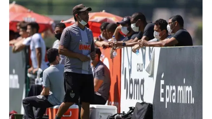 Atlético-MG realiza coletivo entre time principal e sub-20