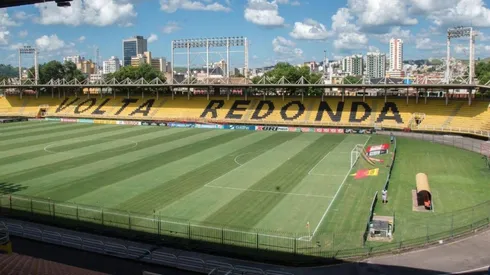 Fluminense x Vasco é mantido pela FERJ e será jogado em Volta Redonda