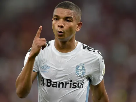 Braz e Rodriguez perdem moral e zagueiro "pede passagem" no Grêmio