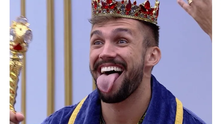 Arthur venceu a prova de habilidade e se tornou líder da semana no BBB 21