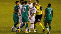 Jogadores do Tricolor não tiveram bom desempenho - Foto: Maxi Franzoi/AGIF.