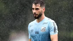 Chapecoense está perto de contratar zagueiro Laércio, do Santos