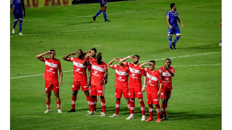 Vitória x CRB se enfrentam pela Copa do Nordeste - (Getty Images)