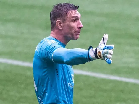 Salgado usa exemplo de Fernando Prass e busca acerto por goleiro do Grêmio
