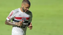 SP - Sao Paulo - 20/01/2021 - BRASILEIRO A 2020, SAO PAULO X INTERNACIONAL - Daniel Alves jogador do Sao Paulo durante partida contra o Internacional no estadio Morumbi pelo campeonato Brasileiro A 2020. Foto: Marcello Zambrana/AGIF